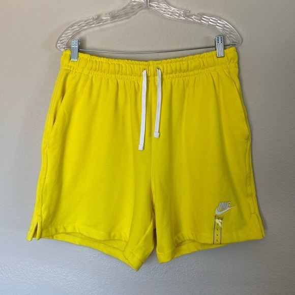 Nike Other - Nike cotton shorts men’s large yellow standard fit NWT